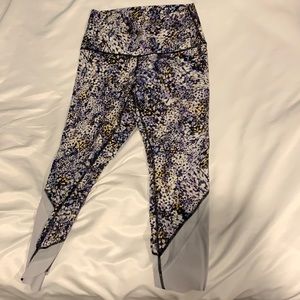 Lightly worn Lulu leggings